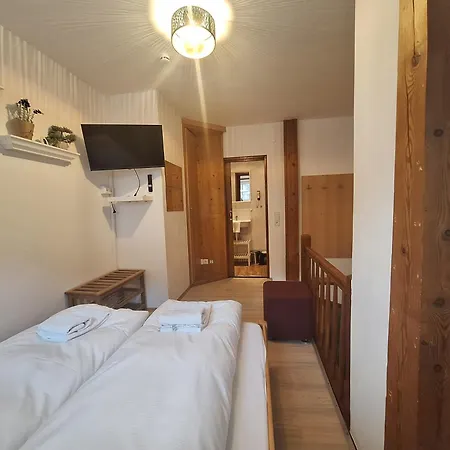 Peacock - Steinbock 滨湖采尔